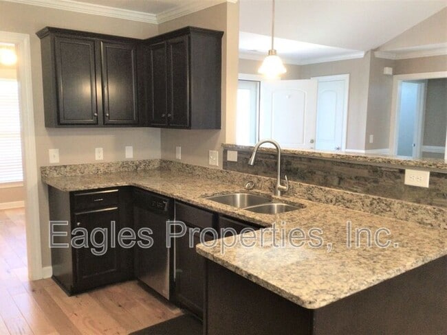 Building Photo - 511 Planters Ridge Dr