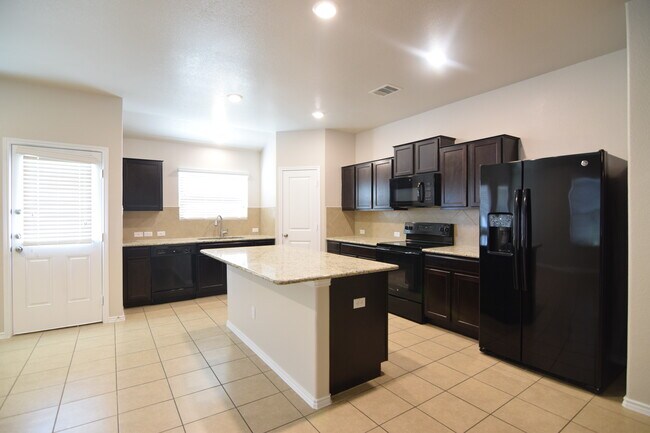Building Photo - 3908 Endicott Dr