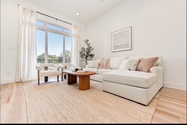 Foto del edificio - 5910 Val Verde St