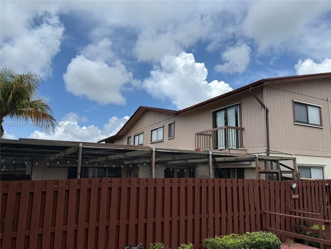 Building Photo - 4300 Landar Dr