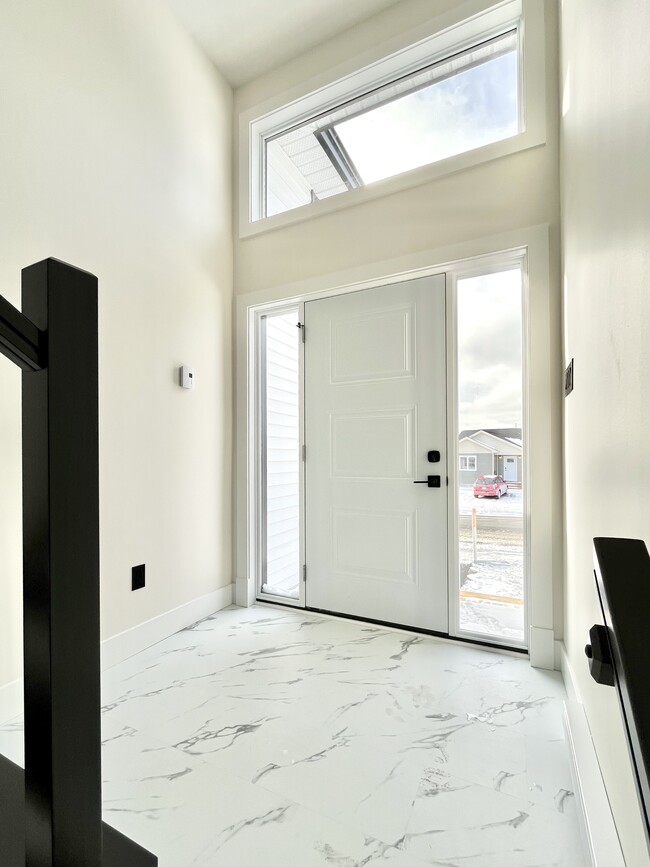 Photo du bâtiment - 82 Lasalle Dr