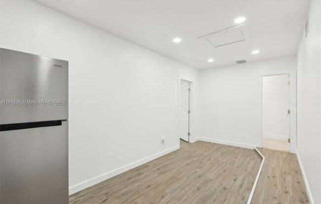 Foto del edificio - 7420 McKinley St