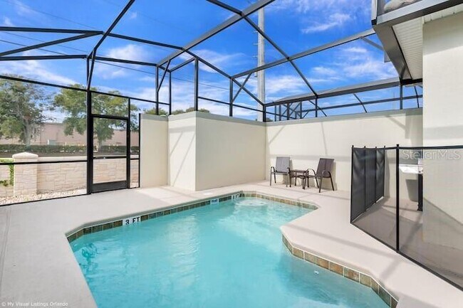 Foto del edificio - 5021 Windermere Ave