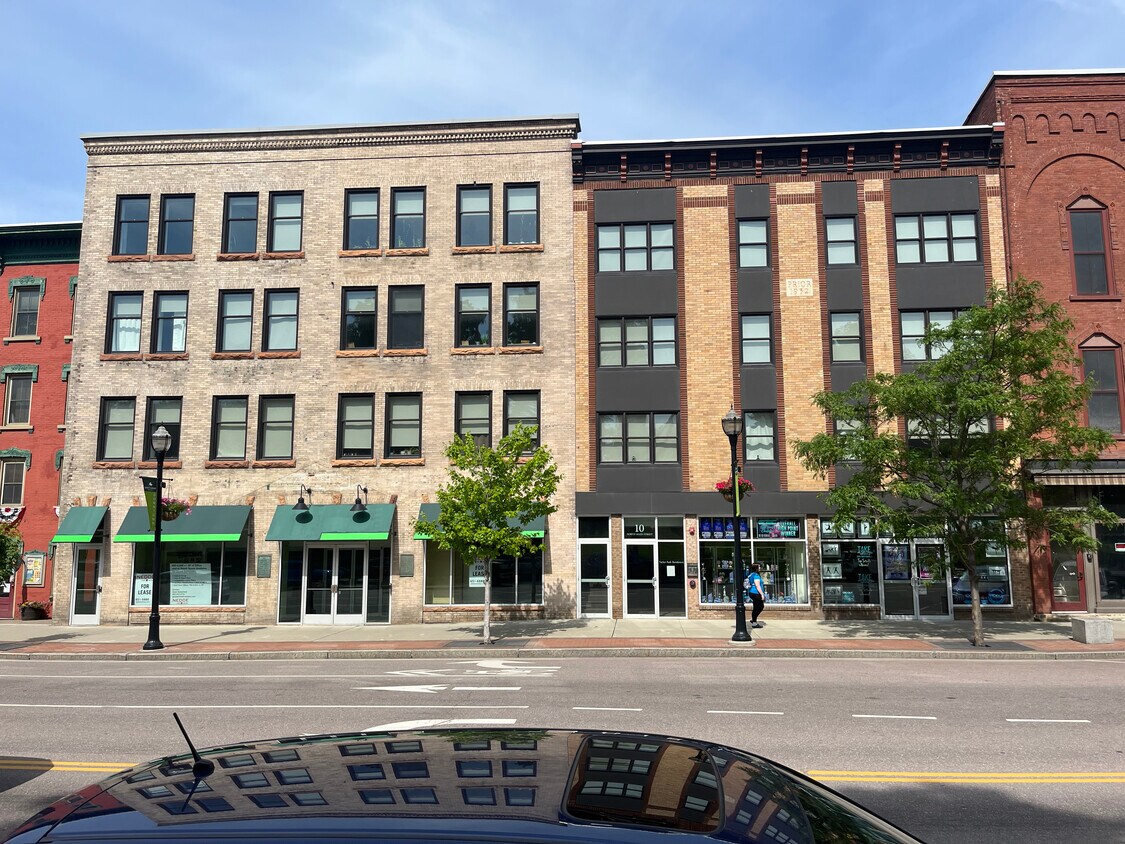 Foto principal - Taylor Park Residences