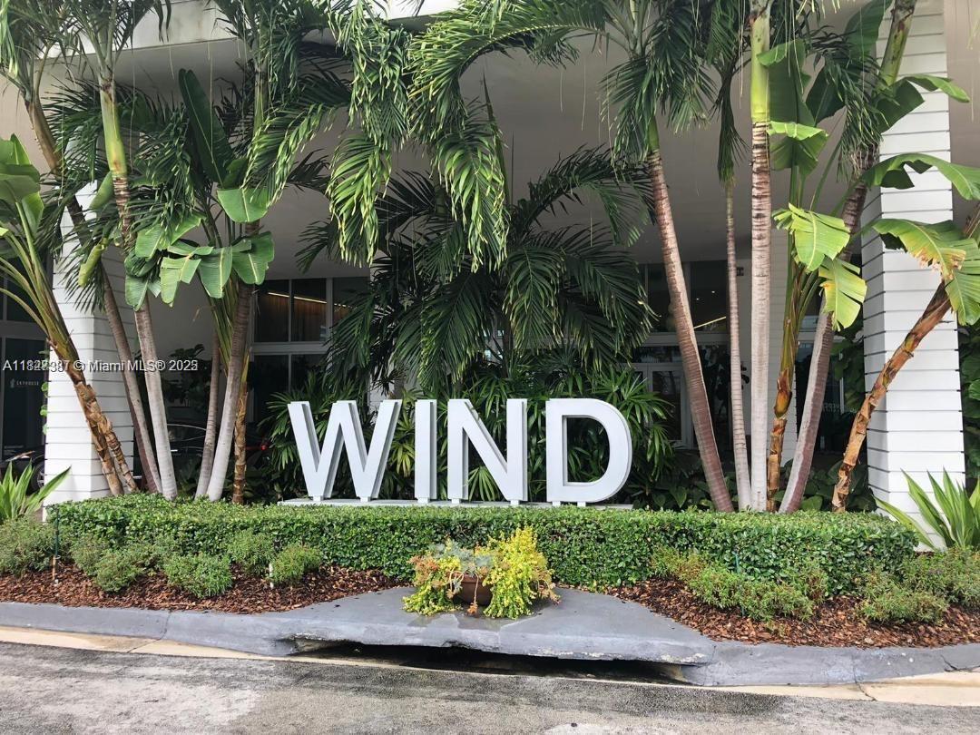Foto principal - 350 S Miami Ave