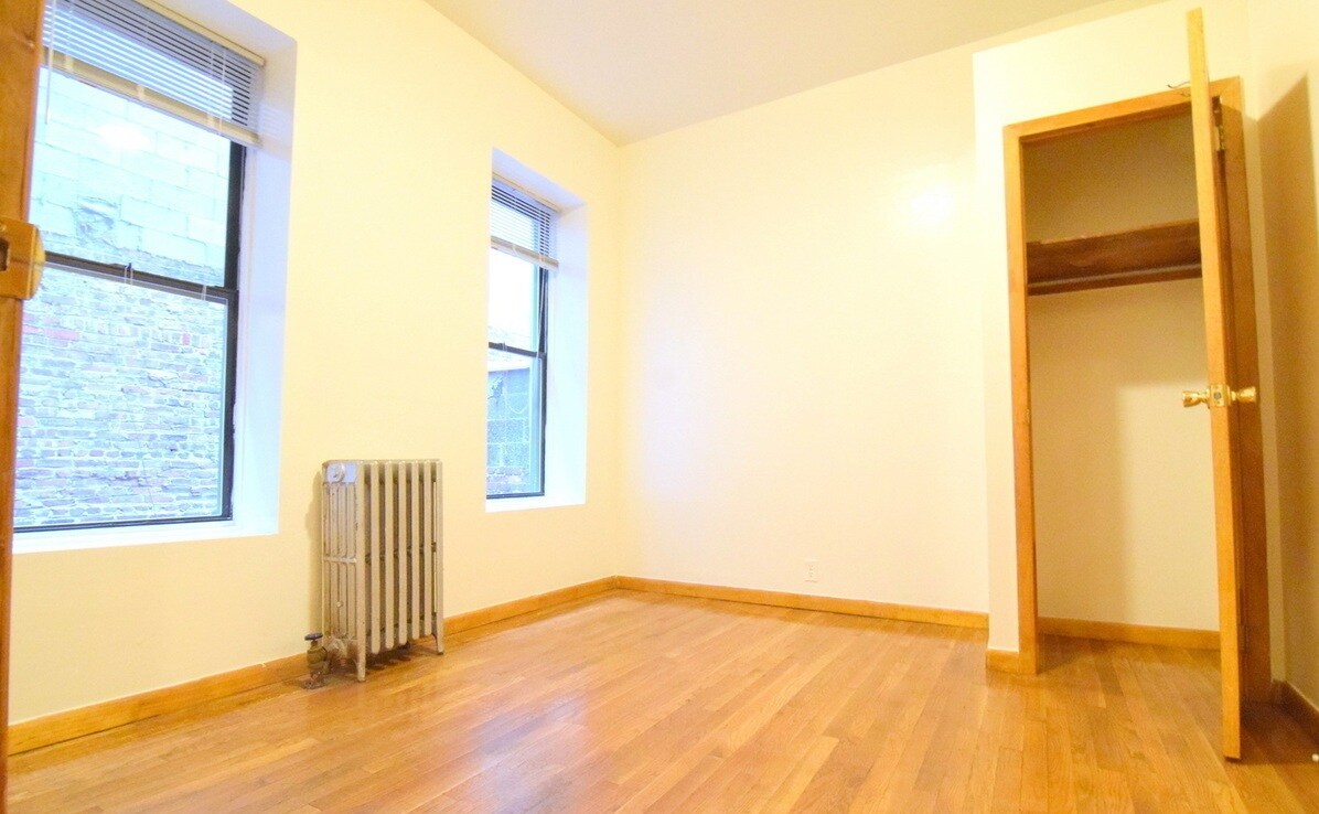 Primary Photo - 144 Rivington St