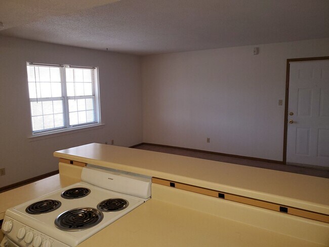 Foto del edificio - 1 bedroom apartment, central NE location, ...