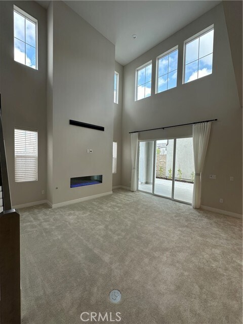 Building Photo - 230 Brackens