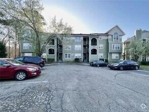 Building Photo - 6724 Willowbrook Dr