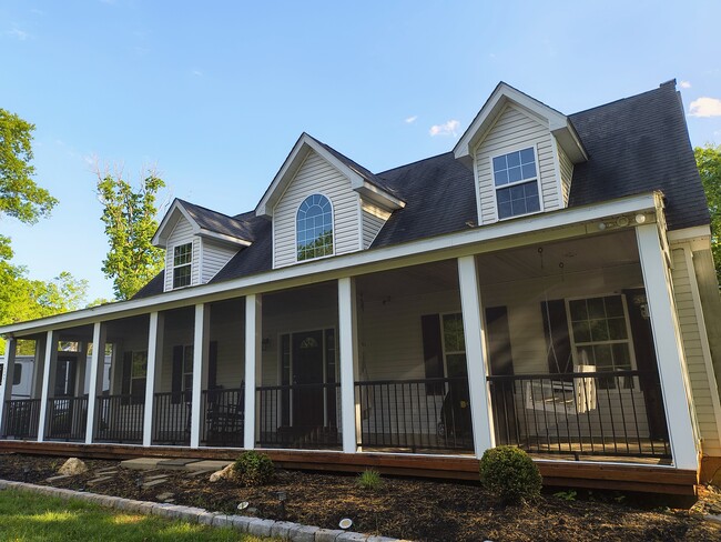 Foto del edificio - 5195 Old Gray Farm Ln