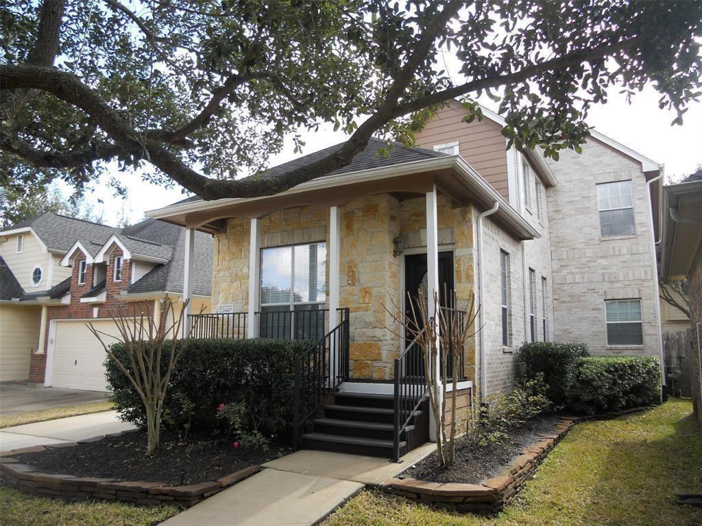Primary Photo - 21607 Spring Vine Ln