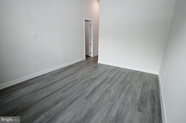 Foto del edificio - 1761 Old Meadow Rd