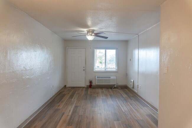 Foto del edificio - 2765 W Tharpe St