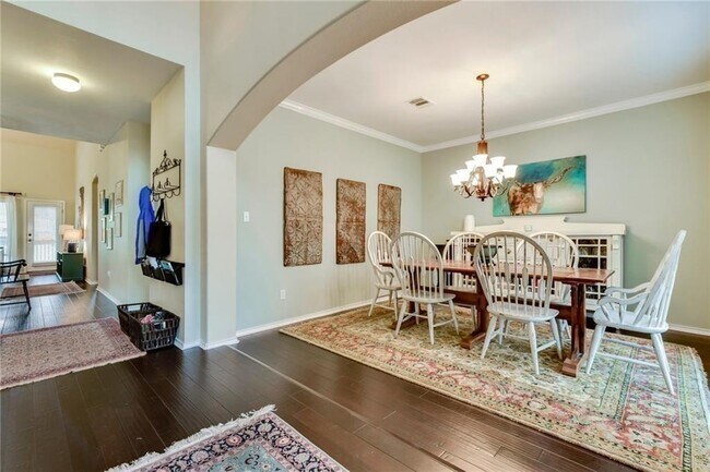 Building Photo - 10 Juniper Berry Way