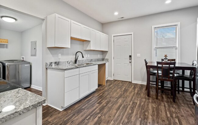 Foto del edificio - 814 E 8th St N