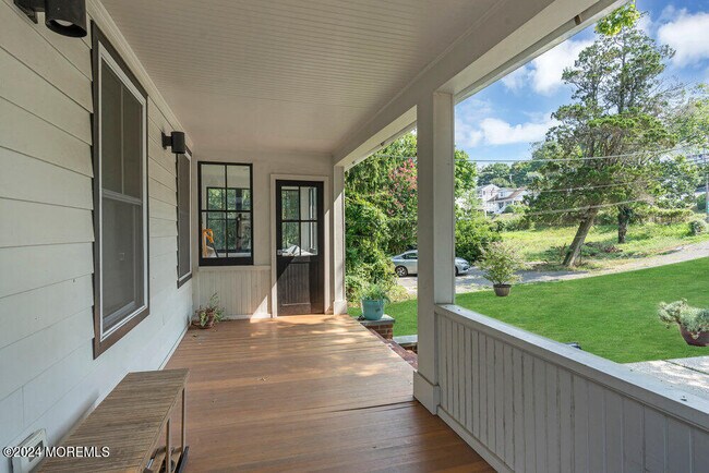 Building Photo - 88 Navesink Ave