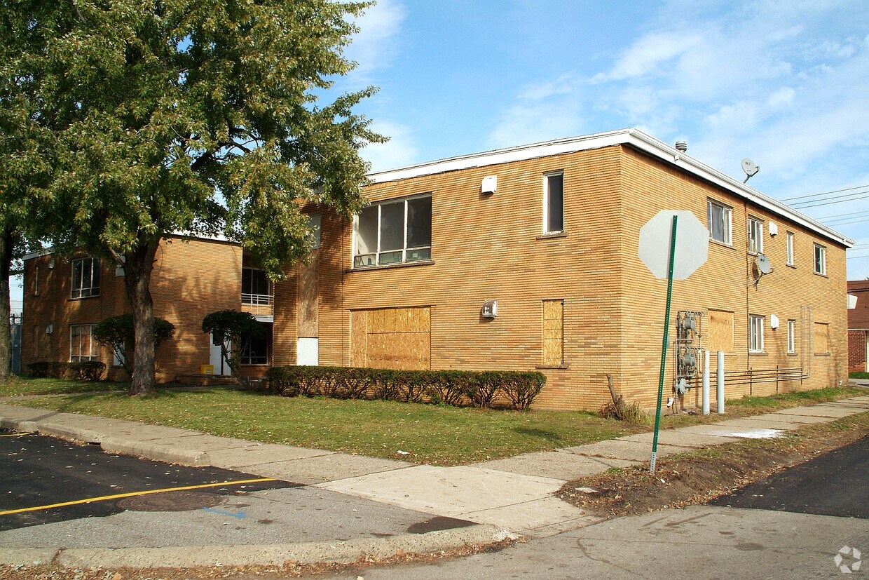 16225 Greenfield Rd, Detroit, MI 48235 Apartments in Detroit, MI