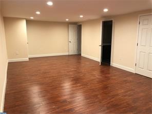 Building Photo - 15131 Beverly Dr