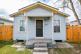 Building Photo - 2717 Gregg St