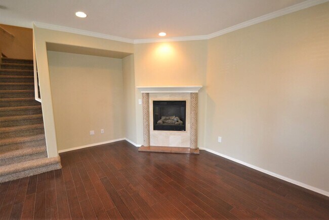 Building Photo - 9147 S Cullen Way