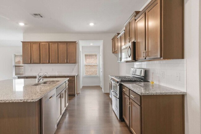Foto del edificio - 503 Willow View Way