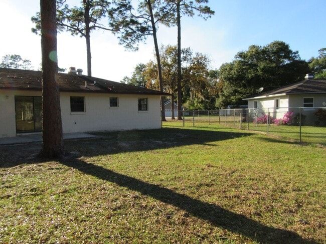 Building Photo - Charming 3/2 home in NE Ocala
