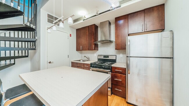 Building Photo - 22 Fayette St