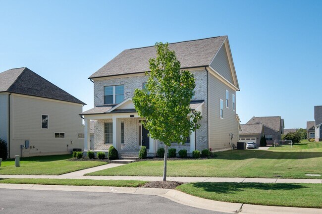 Building Photo - Great Home in Nolensville