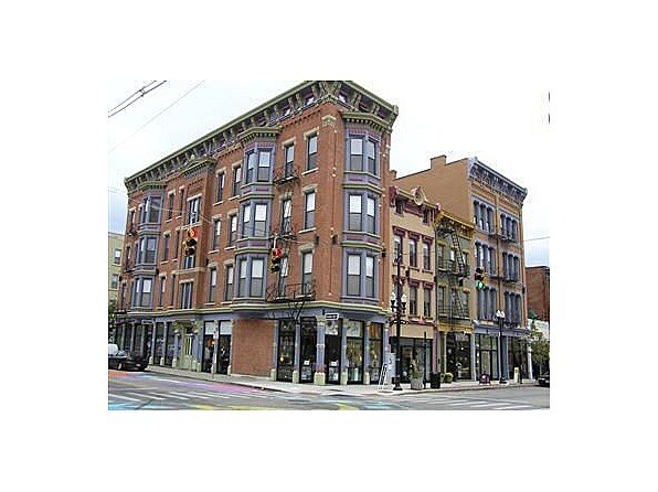 Building Photo - 1207 Vine St
