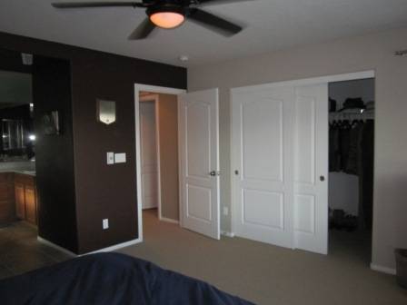 Foto del edificio - 10415 Lilac Square Ave