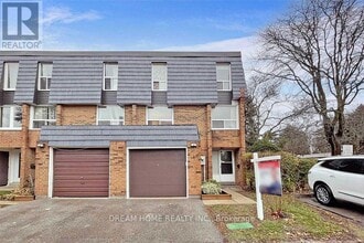 Building Photo - 2 Renata Royalway