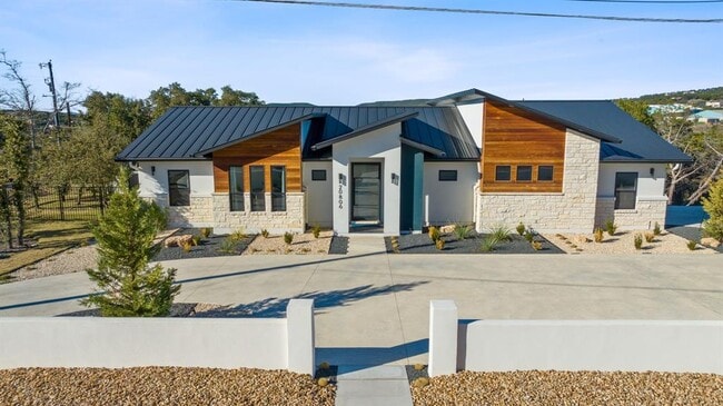 Building Photo - 20806 Northland Cir