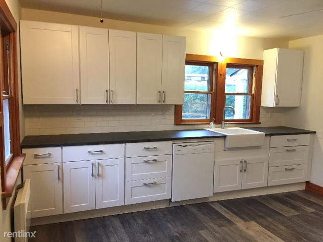 Foto del edificio - 3530 NE Everett St