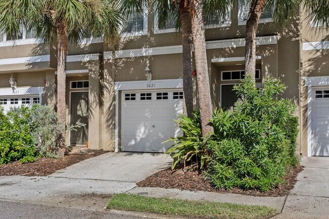 Building Photo - BAYSHORE POINTE TOWNHOUSE - GATED COMMUNITY