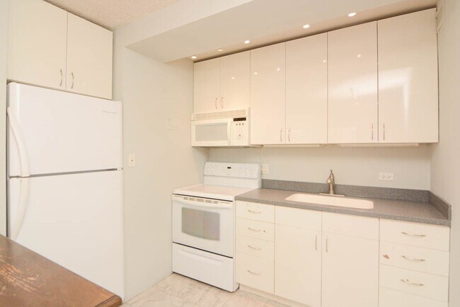 Foto del edificio - 445 W Wellington Ave