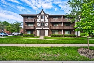 Building Photo - 1012 Centurion Ln