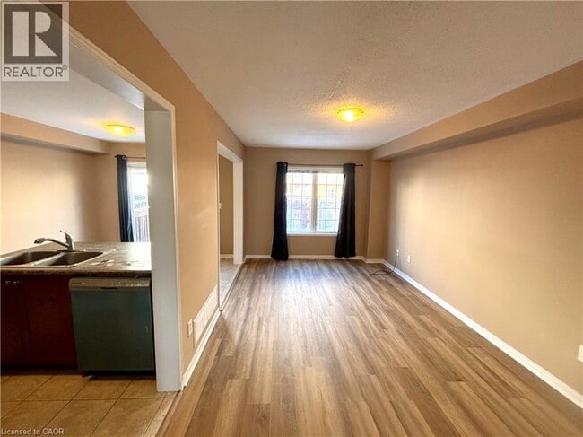 Building Photo - 3319 Mikalda Rd