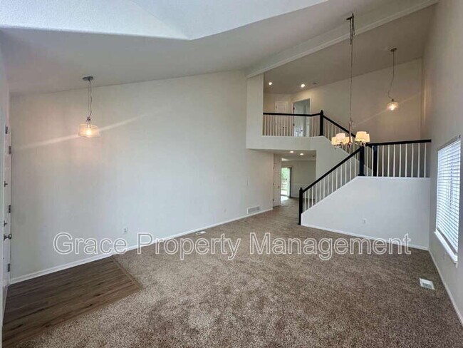 Building Photo - 10189 Woodrose Ct