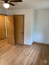 Building Photo - 408 6th St SW