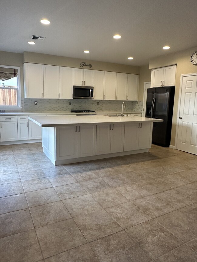 Building Photo - 6501 Timberline Way