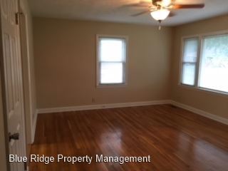 Building Photo - 2 br, 1 bath House - 2305 Tacoma Road