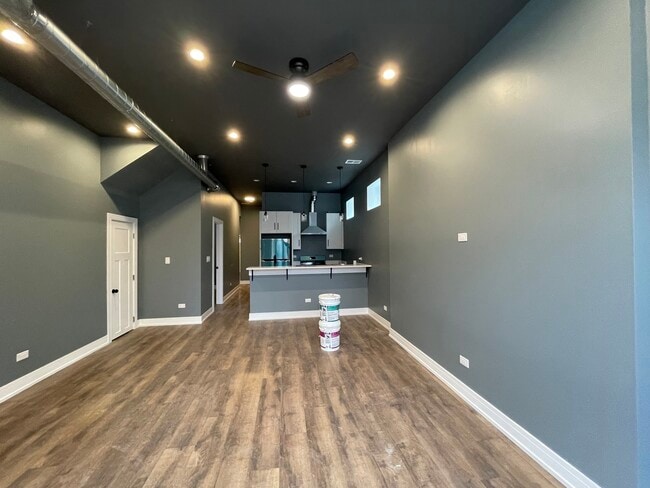 Building Photo - 1531 S Harding Ave