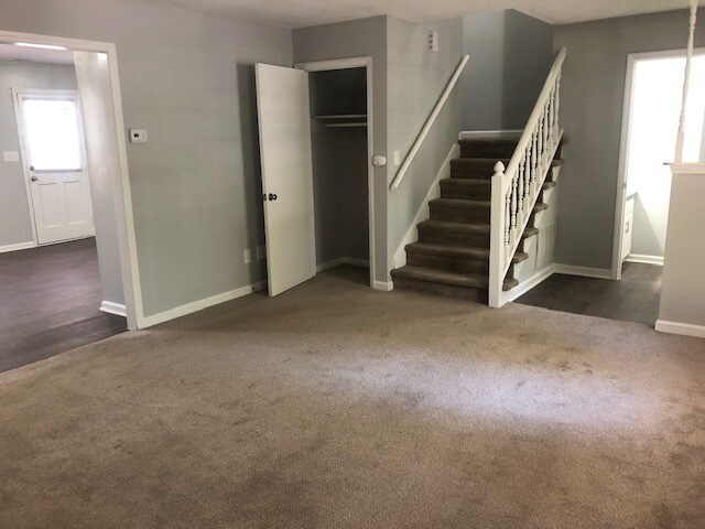 Foto del edificio - 117 E Circle Dr