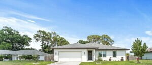 Building Photo - 3/2, fully fenced single family home in NW...