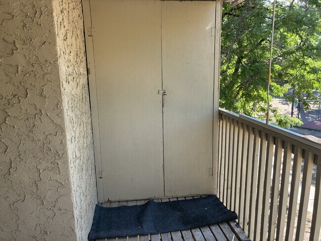 Foto del edificio - ONE MONTH OF RENT OFF MOVE IN INCENTIVE FOR SEPTEMBER! Beautiful Updated 1 Bedroom 1 Bathroom - H...