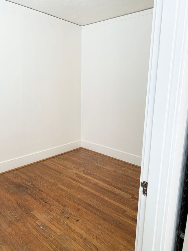 Building Photo - 1 Bedroom in Sellwood
