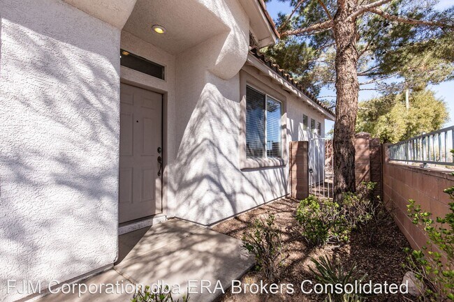 Foto del edificio - 3 br, 2 bath House - 2402 Canberra Ave