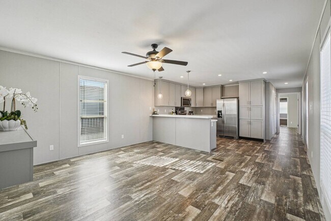 Foto del edificio - 1616 American Dr