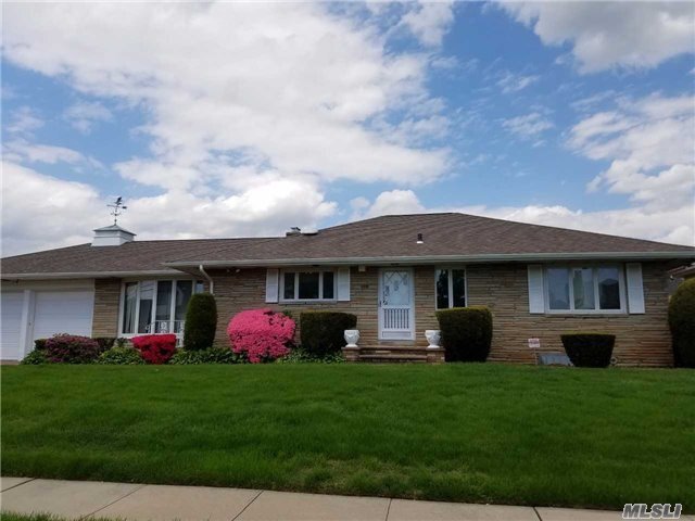 Primary Photo - 108 Fairfield Ave