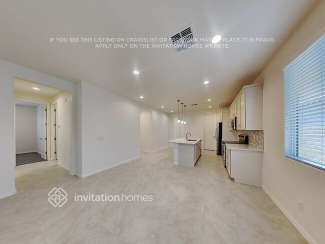 Foto del edificio - 4391 N 196th Ave